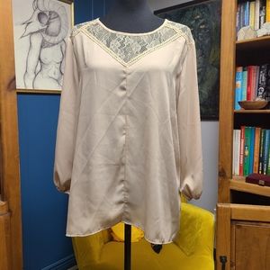 Pleione Blouse With Lace Detail Size M